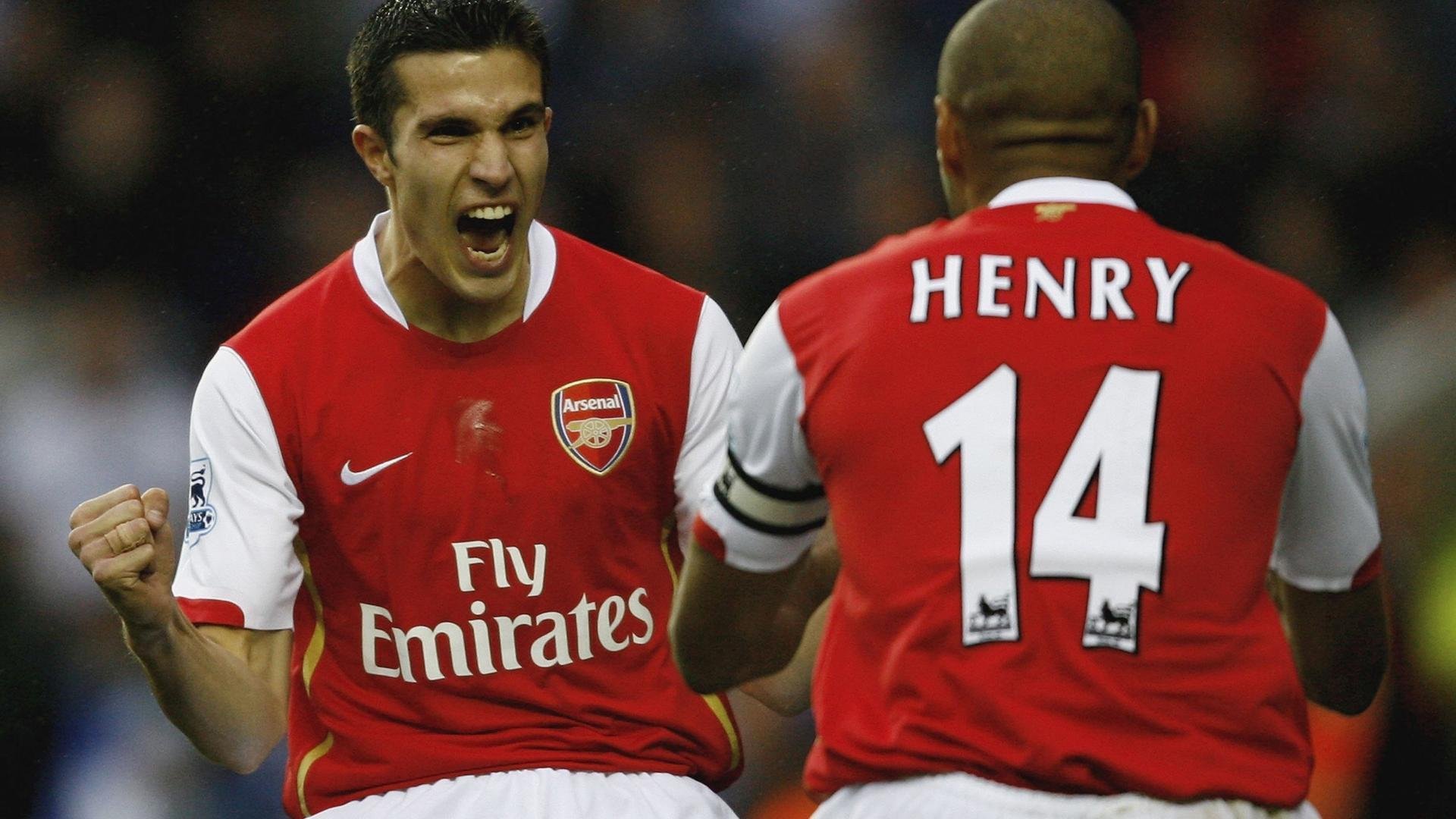 曼联后卫伤愈复出助球队重回正轨，曼联后卫线